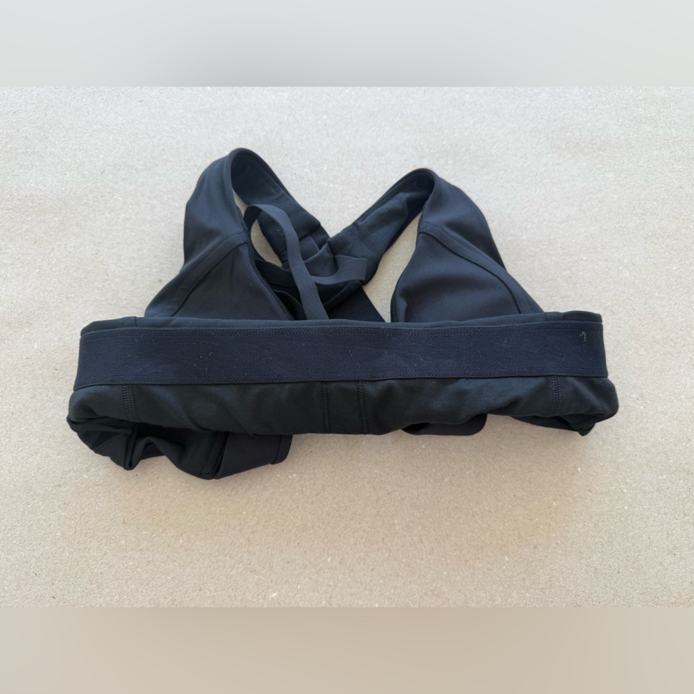 Lululemon — NWOT Black Strappy Sports Bra - Size 8 - Picture 6 of 6